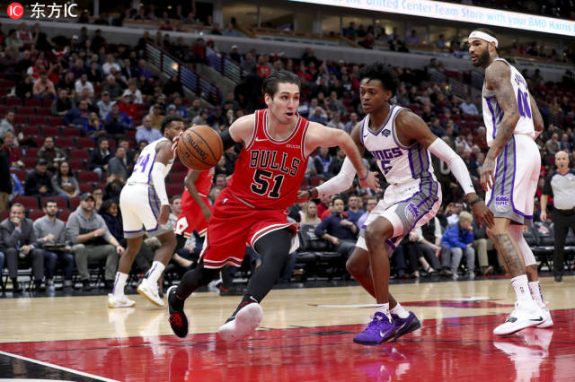 首场比赛 首场比赛