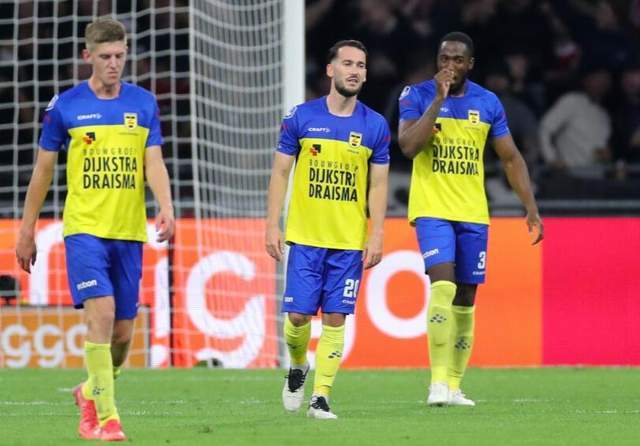 他在赫罗纳 他在赫罗纳