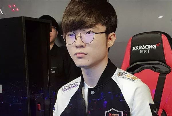 次对抗都踢 次对抗都踢